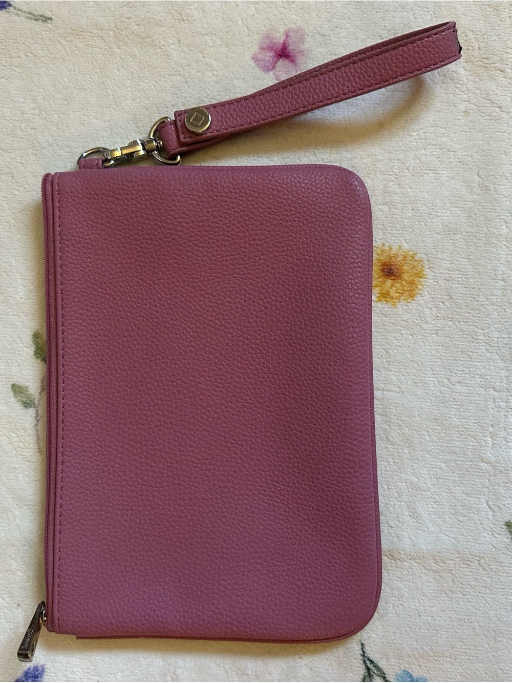 thirty-one Mauve Pink Wristlet Clutch